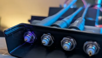 Держатель антенны BNC 3