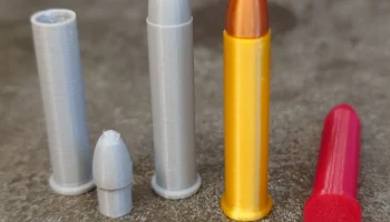 Реплика .22 WMR и защелкивающаяся крышка......