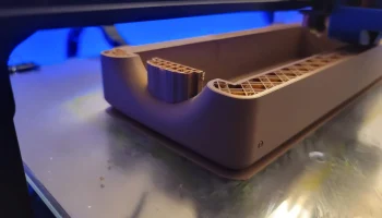 Модель Bluetooth колонки "под дерево" 4