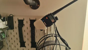Радиодок-станция Baofeng UV-5R для Ikea Skadis 1