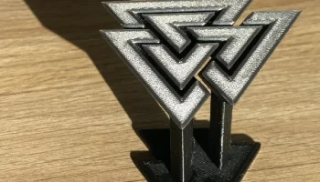 Столик Viking Volknut