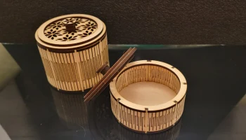 Круглая шкатулка