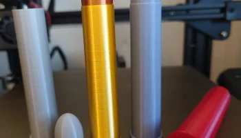 Реплика .700 Nitro Express и защелкивающаяся крышка......