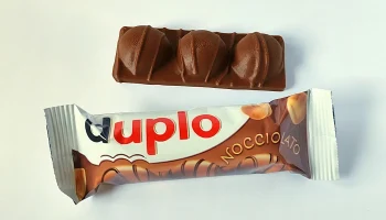 Шоколадница Duplo, брелок и магнит на холодильник.......