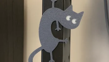 Магнитный подвесной кот 1