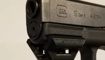 Крепление для ремня на передней рейке Glock 2