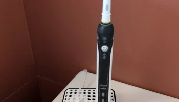 Двойная подставка для скрытого зарядного устройства Oral-... 4
