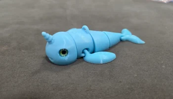 Шарнирный брелок Narwhal, совместимый со стеклянным глаз... Шарнирный брелок Narwhal, совместимый со стеклянным глаз...