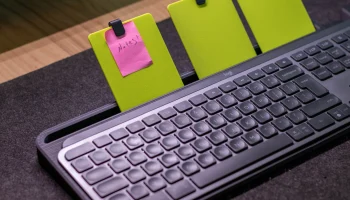 Logitech MX Keys - клавиатурная станция 3