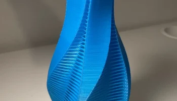 Витая ваза с нитями для Prusa MINI 3