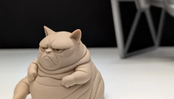 Grumpy Cat the Hut 8