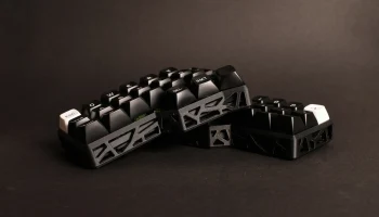 Корпус Cornehole для клавиатуры Corne (CRKBD) с проводны... 1