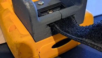 Магнитный держатель/подставка для ремешка Fluke 789......