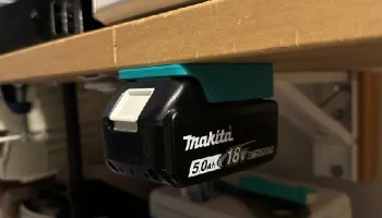 Держатель аккумулятора Makita 18 В, 3 винта