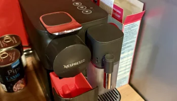 Контейнер для одной капсулы Nespresso Lattissima...