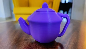 Очаровательный чайник для детей