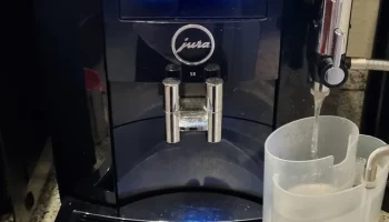 Опорная полка для контейнера для очистителя молока Jura S... 1