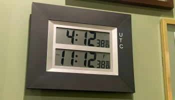 Кадр часов UTC любительского радио Кадр часов UTC любительского радио