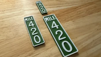Дорожный знак "420 миль" - магнит на холодильник (горячая...