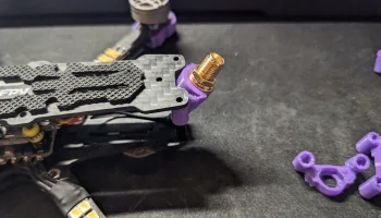 Держатель антенны Babyape II VTX SMA