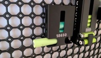 18650 Диспенсер для батареек для мультиборда 1