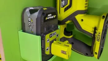 Держатель аккумулятора Ryobi 5 Ач.