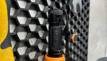 Фиксатор фонаря Fenix C6 для HSW