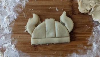 Абсолютно настоящий шлем викинга