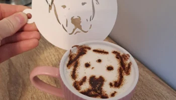 Собака-боксер - Coffee Stencil Art - Latte Art