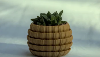Bent pot