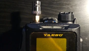 Крышка адаптера Yaesu FT-70D SMA-BNC 2