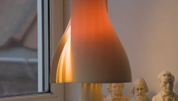 Lamp V12 4
