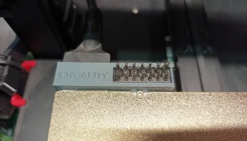 Creality Ender 3 S1 Bed Кабельная насадка-держатель щетки...