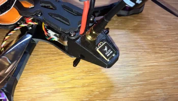 Крепление GPS и антенны для FPV-дрона (опционально XT60e) 2