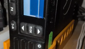 Вертикальная подставка Motorola DM4601e 3