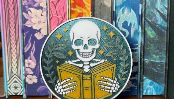 Skeleton Reader - Книжный контейнер для хранения и диспле... 1