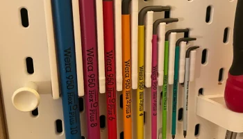 Магнитное крепление для шестигранных ключей IKEA Skadis W... Магнитное крепление для шестигранных ключей IKEA Skadis W...