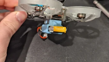 Зажим для аккумулятора Mobula 7 HD 1S большего размера 1