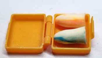 Чехол для беруш с принтом на месте 4
