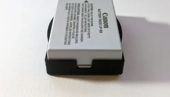 Крышка батарейного отсека камеры Canon 4
