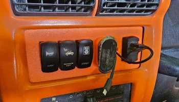 Таблички радиоприемника Jeep Wrangler TJ 3
