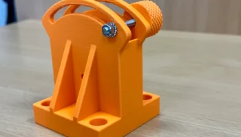 Держатель антенной штанги 1