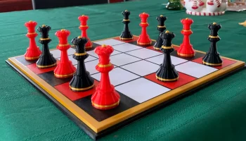 Настольная игра All Queens (Connect 4, шахматы, шашки в ... 7