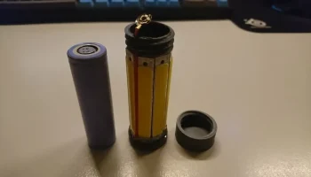 Компактная светодиодная лампа COB LED формата 18650 для ... 1