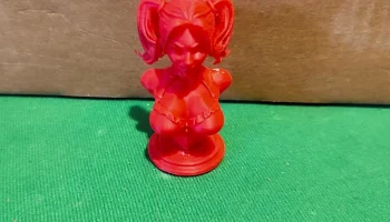 Сексуальная скульптура Харли Квинн 1