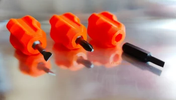 Короткая рукоятка для бит 1/4 дюйма..........
