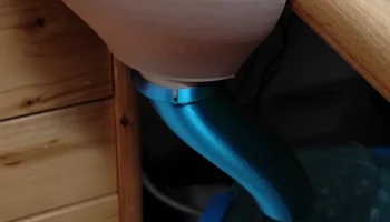 Магнитный уголок для мусора 1