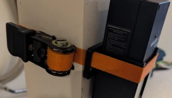 Кронштейн для ремня Grizzl-E Mini Кронштейн для ремня Grizzl-E Mini