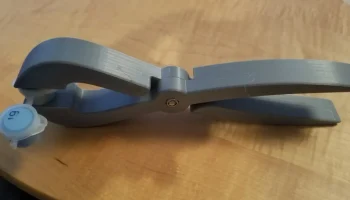 Плоскогубцы для закрытия горшков с краской по номерам... 1