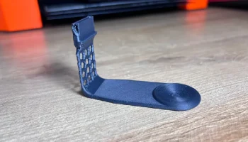Магнитный держатель для фекалий Prusa Core One - ремикс E... 1